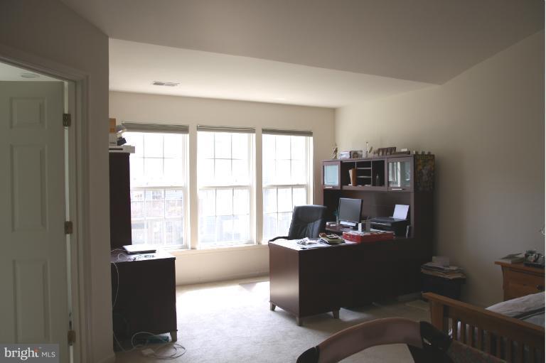 25272 Curiosity Square Aldie, VA 20105 - Photo 17 of 26 Bedroom (Master)