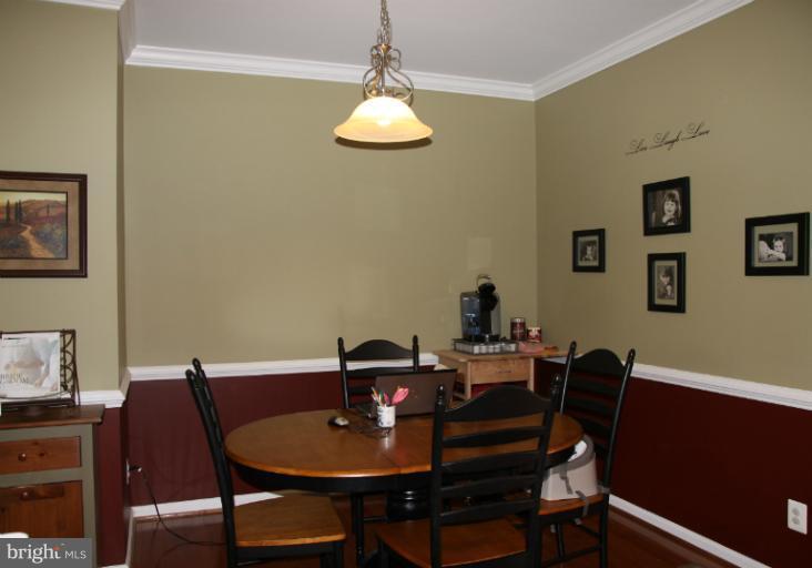 25272 Curiosity Square Aldie, VA 20105 - Photo 8 of 26 Kitchen