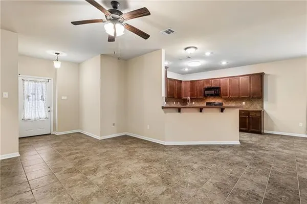 $2,100 | 528 Buckthorne Place, Covington, LA 70435