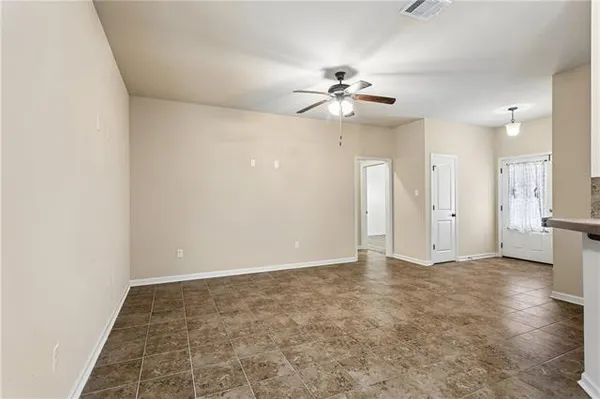 $2,100 | 528 Buckthorne Place, Covington, LA 70435