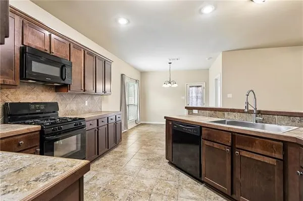 $2,100 | 528 Buckthorne Place, Covington, LA 70435