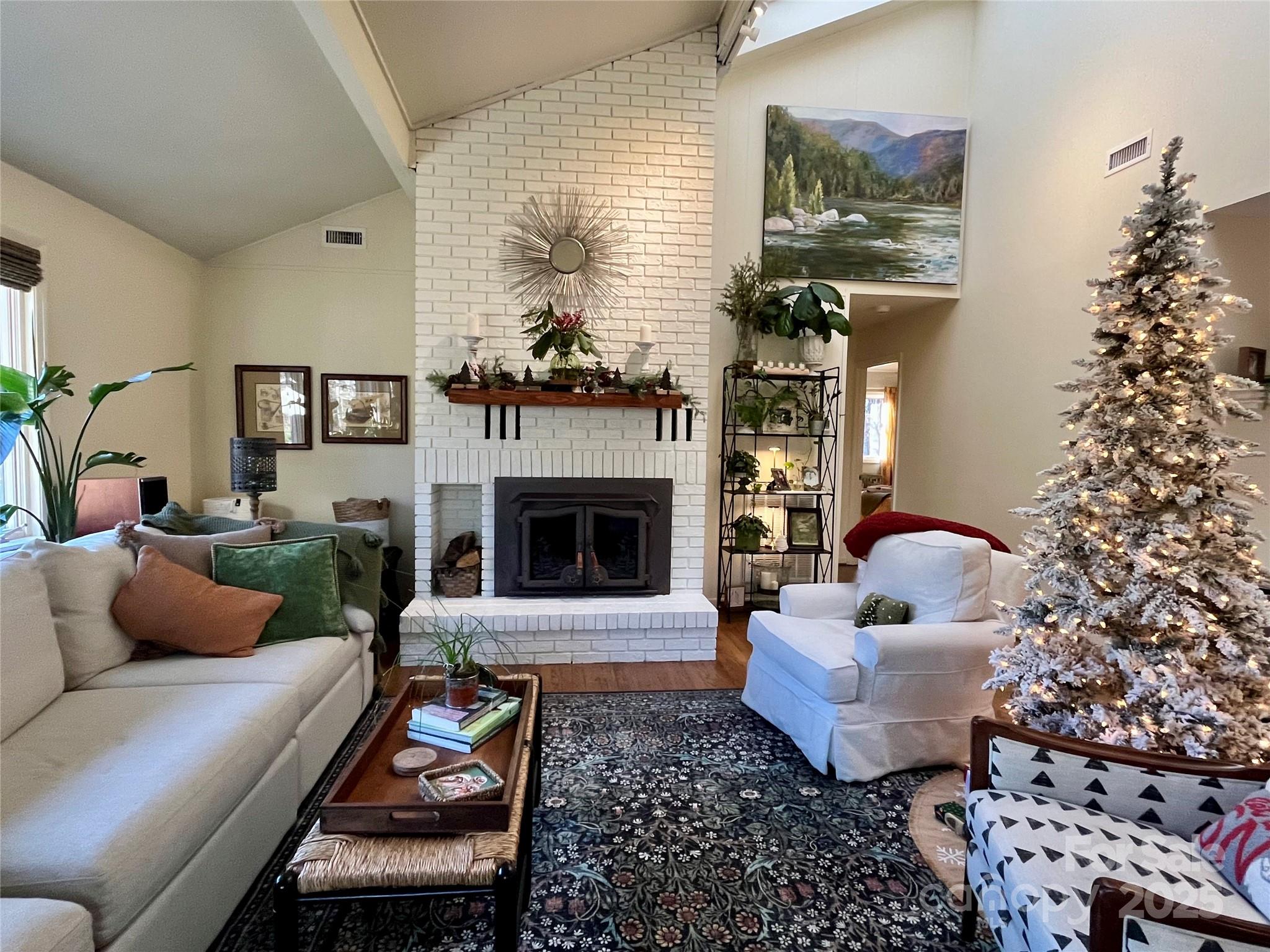 1368 Cardinal Road Brevard, NC 28712 - Photo 9 of 45 Gallery Image 9