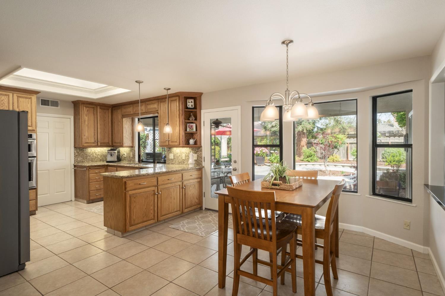 1572 East Decatur Avenue Fresno, CA 93720 - Photo 14 of 33