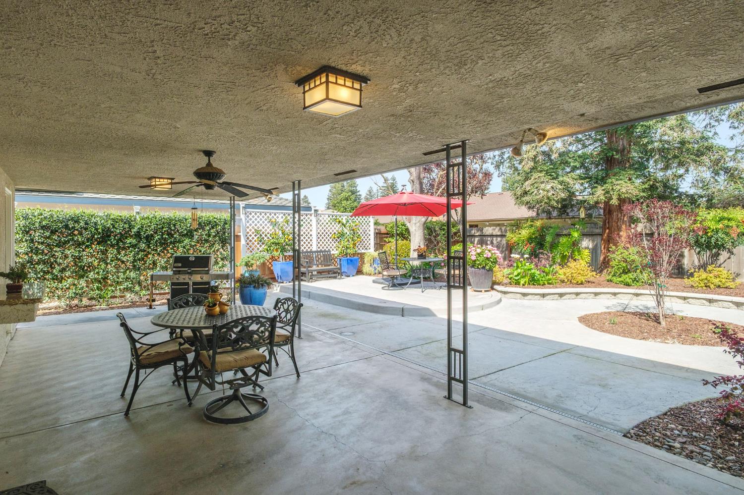 1572 East Decatur Avenue Fresno, CA 93720 - Photo 28 of 33