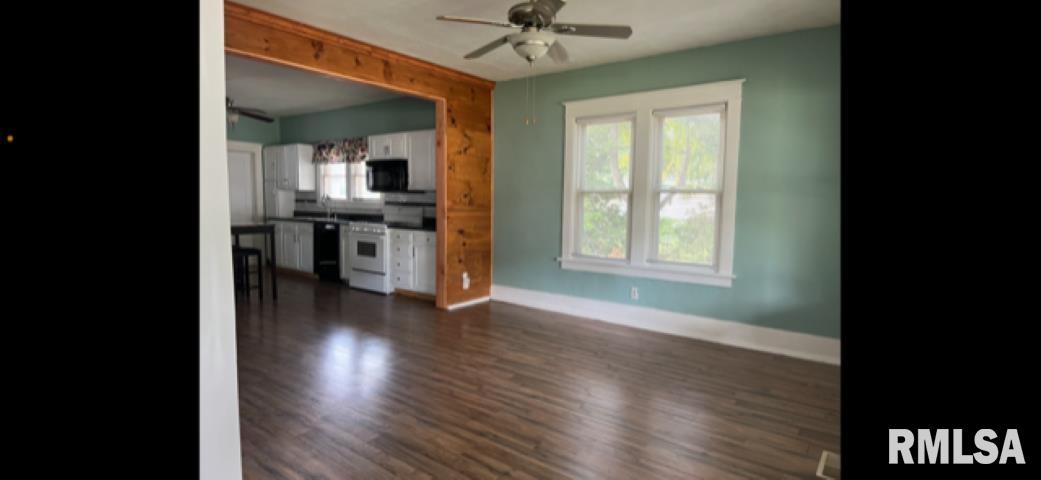 3100 East Carpenter Street Springfield, IL 62702 - Photo 3 of 17