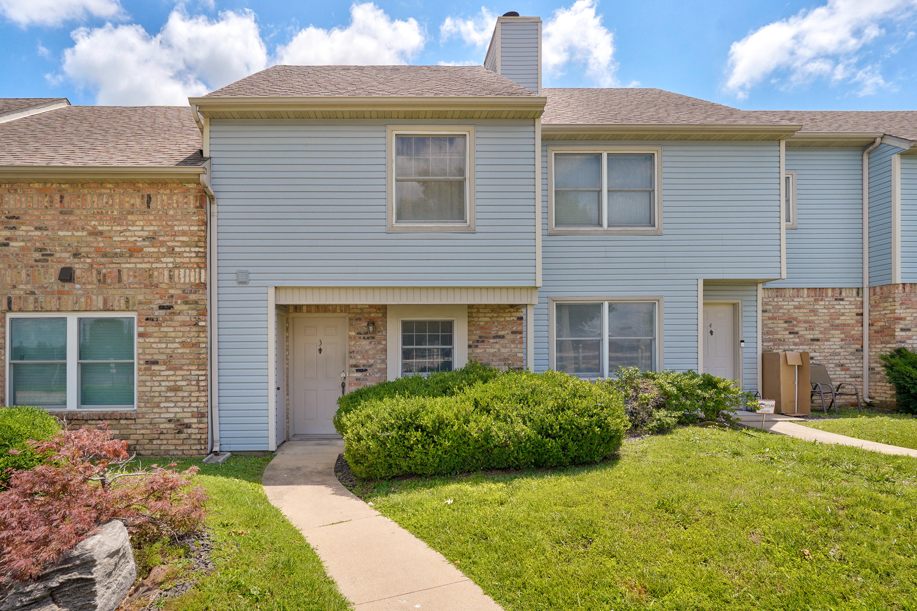 2700 South Ingram Mill Road, Unit 3 Springfield, MO 65804 - Photo 1 of 21 2700 S Ingram Mill Rd 3-2