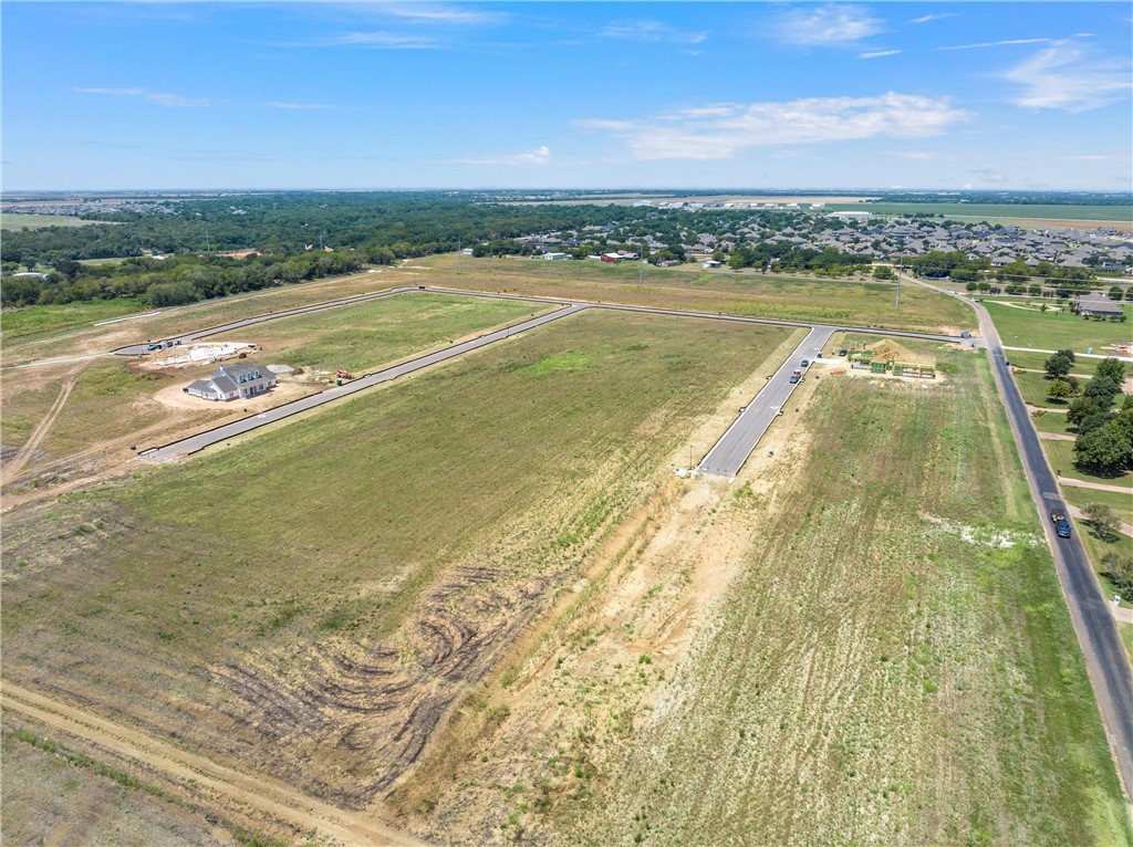 205 Amistad Circle McGregor, TX 76657 - Photo 4 of 8