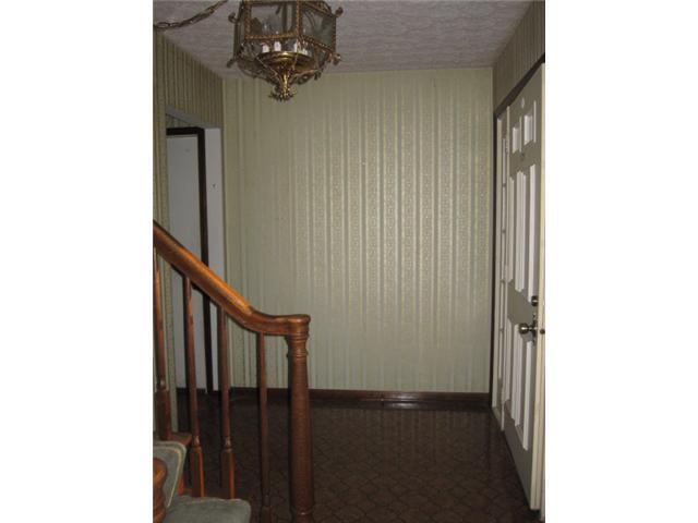 5276 Westbridge Road Columbus, OH 43231 - Photo 2 of 13 Gallery Image 2