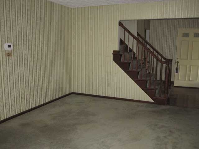 5276 Westbridge Road Columbus, OH 43231 - Photo 3 of 13 Gallery Image 3