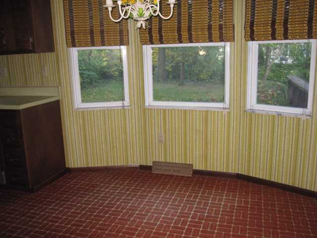 5276 Westbridge Road Columbus, OH 43231 - Photo 6 of 13 Gallery Image 6