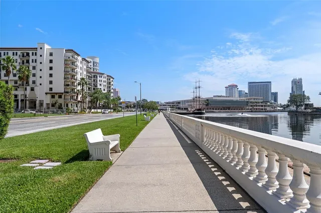 $3,950 | 345 Bayshore Boulevard, Unit 1805, Tampa, FL 33606