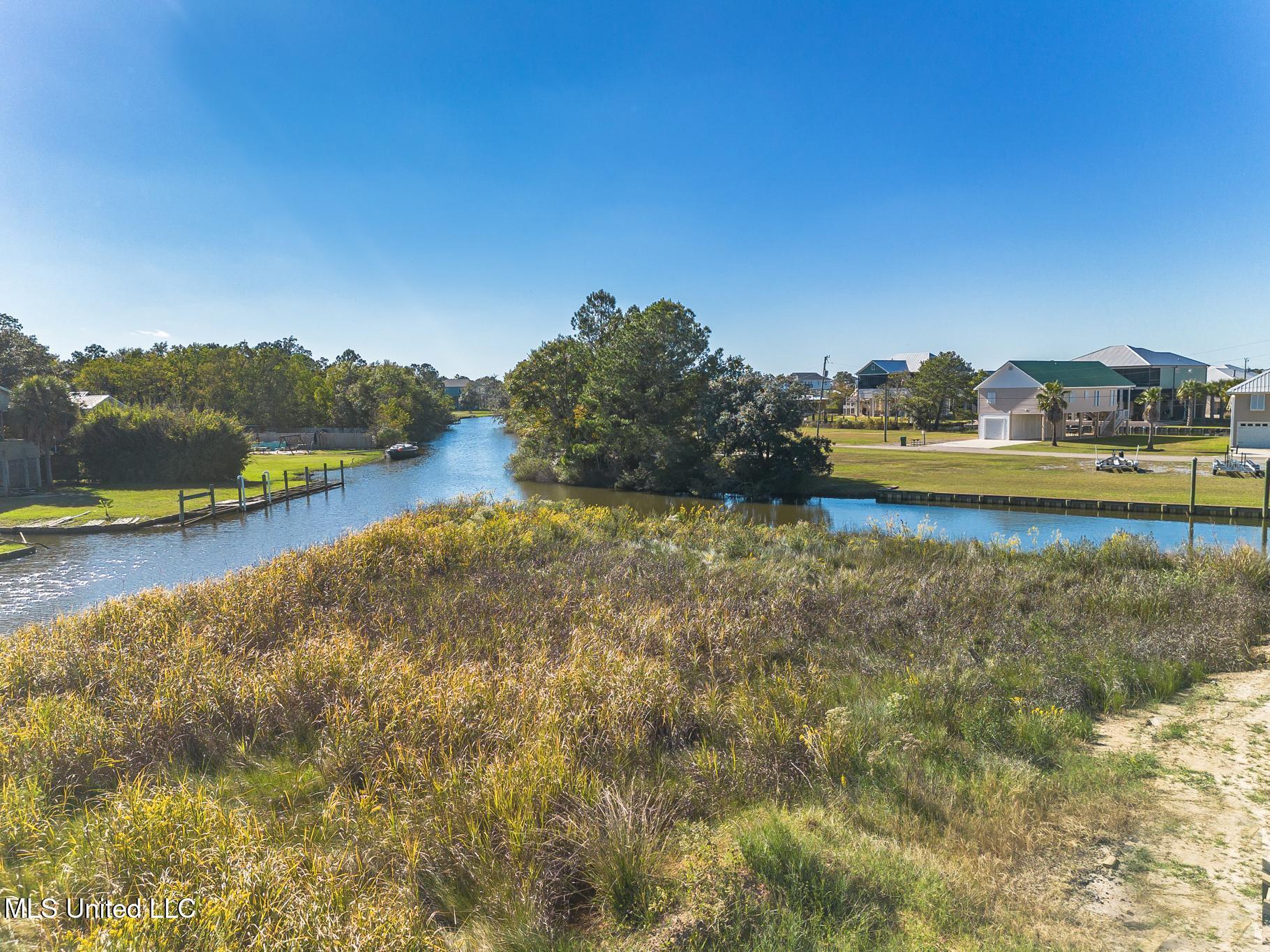 Ceylon Street Bay St. Louis, MS 39520 - Photo 2 of 13 IMG_6831