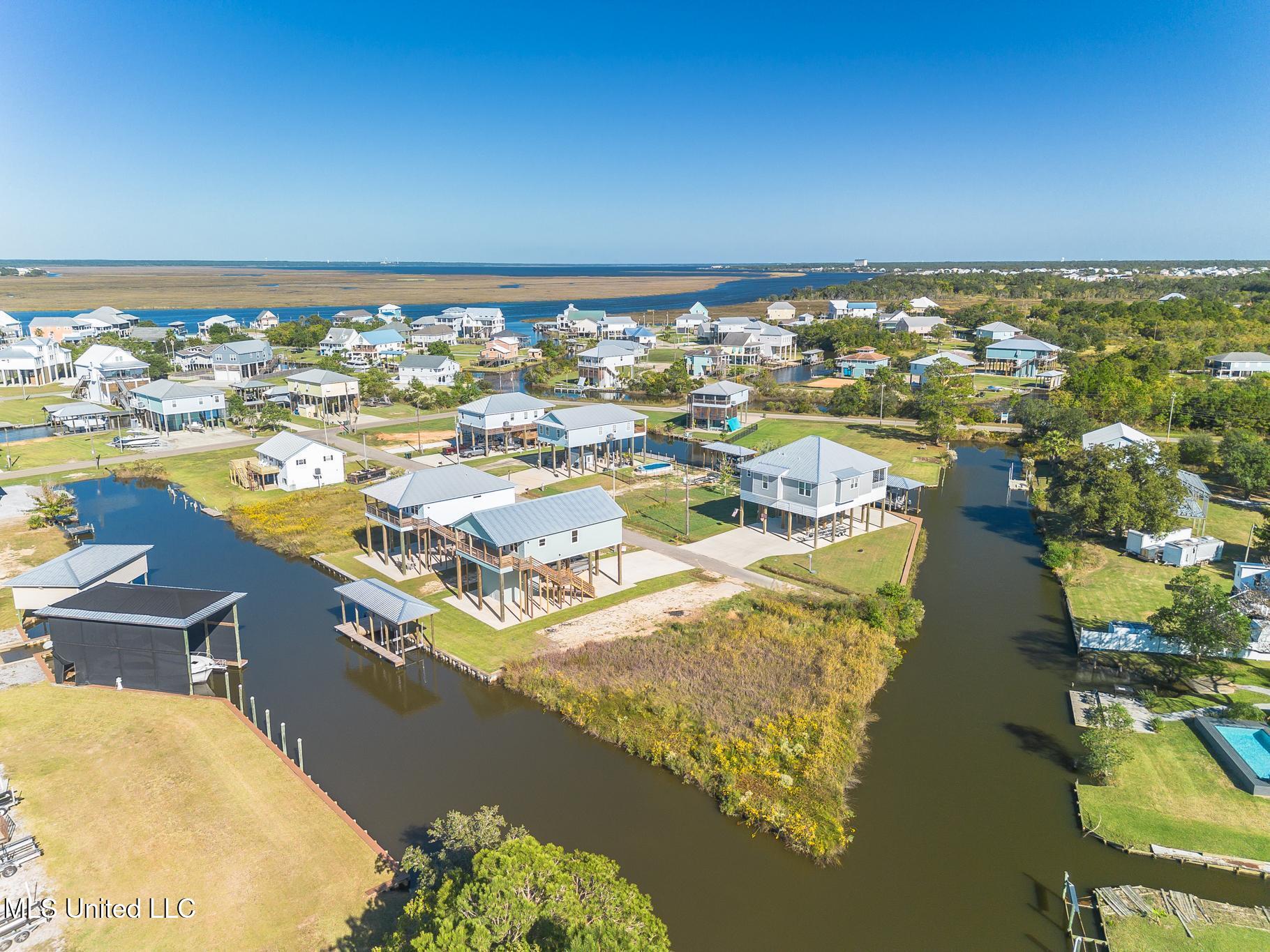 Ceylon Street Bay St. Louis, MS 39520 - Photo 6 of 13 IMG_6837
