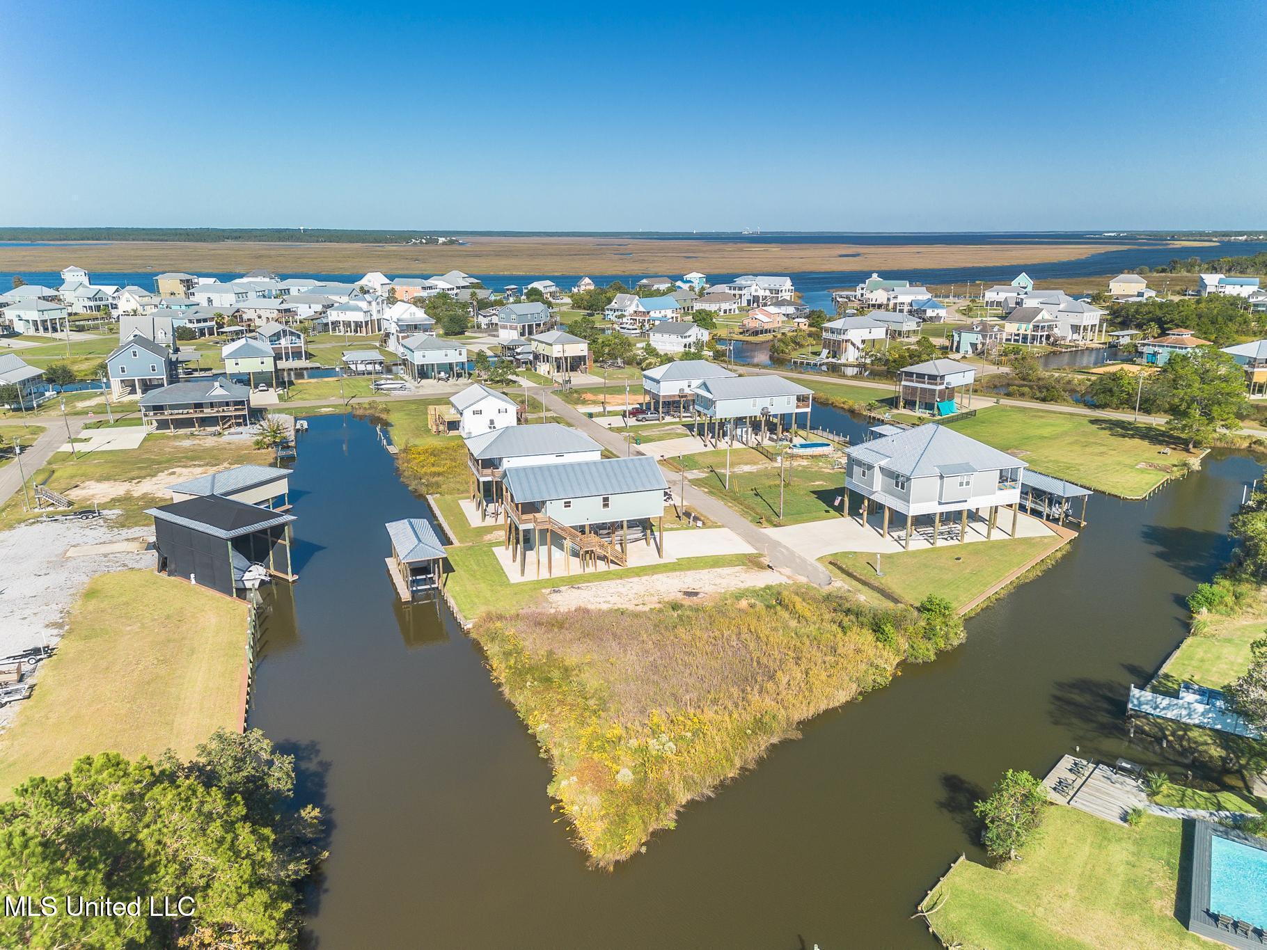 Ceylon Street Bay St. Louis, MS 39520 - Photo 8 of 13 IMG_6839