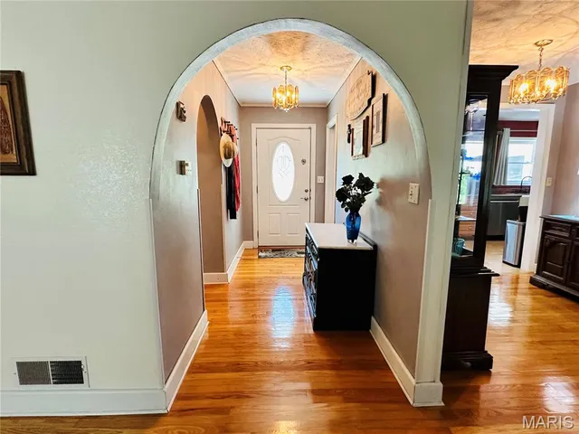 $299,900 | 202 Maple Avenue, Licking, MO 65542