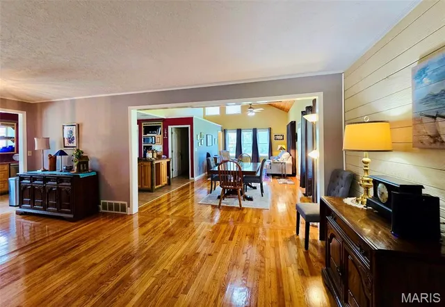 $299,900 | 202 Maple Avenue, Licking, MO 65542