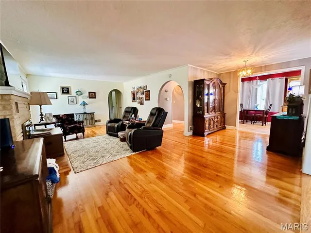 $299,900 | 202 Maple Avenue, Licking, MO 65542