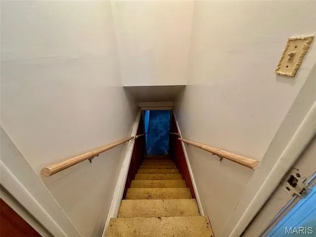 $299,900 | 202 Maple Avenue, Licking, MO 65542