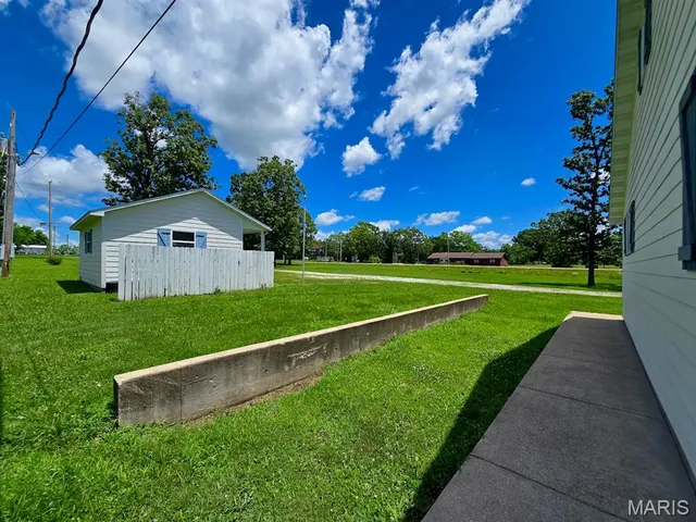 $299,900 | 202 Maple Avenue, Licking, MO 65542