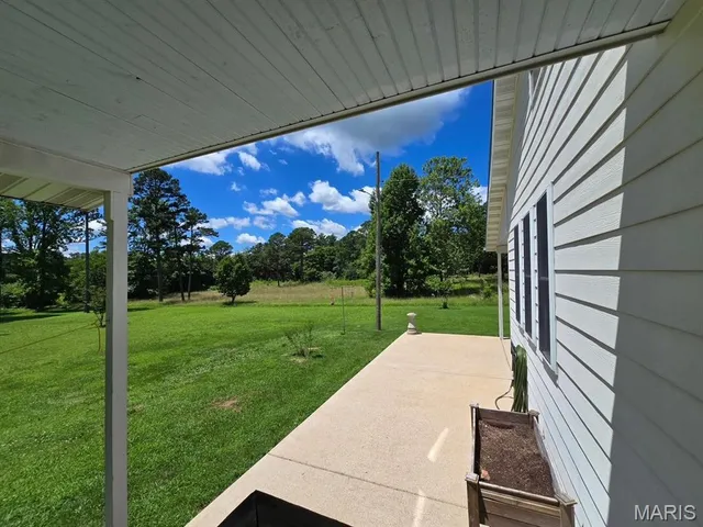 $299,900 | 202 Maple Avenue, Licking, MO 65542