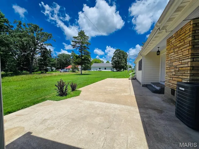 $299,900 | 202 Maple Avenue, Licking, MO 65542