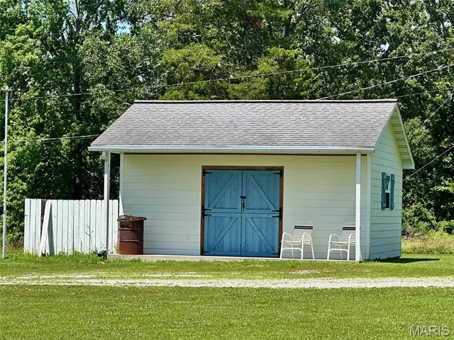 $299,900 | 202 Maple Avenue, Licking, MO 65542