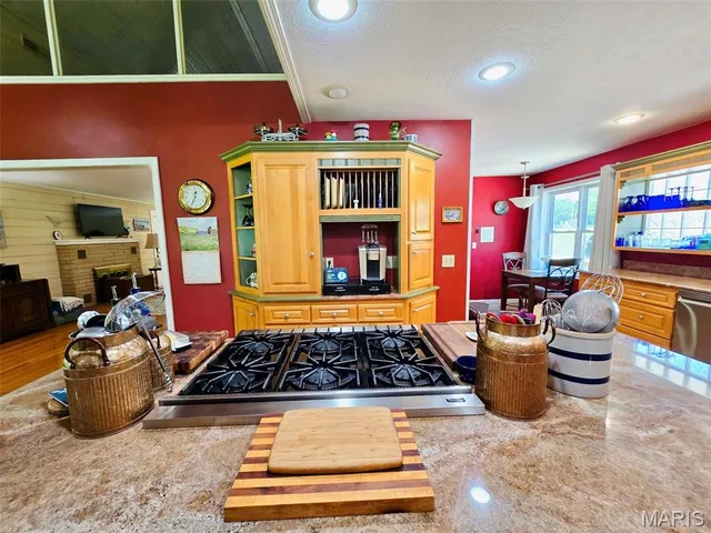 $299,900 | 202 Maple Avenue, Licking, MO 65542