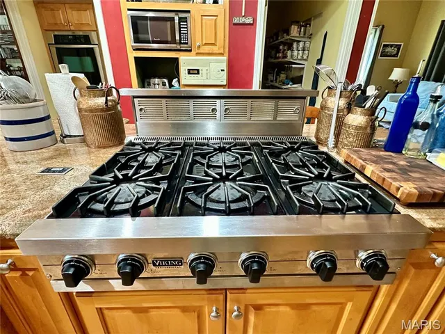 $299,900 | 202 Maple Avenue, Licking, MO 65542