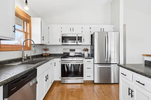 $390,000 | 9489 Hames Avenue South, Cottage Grove, MN 55016