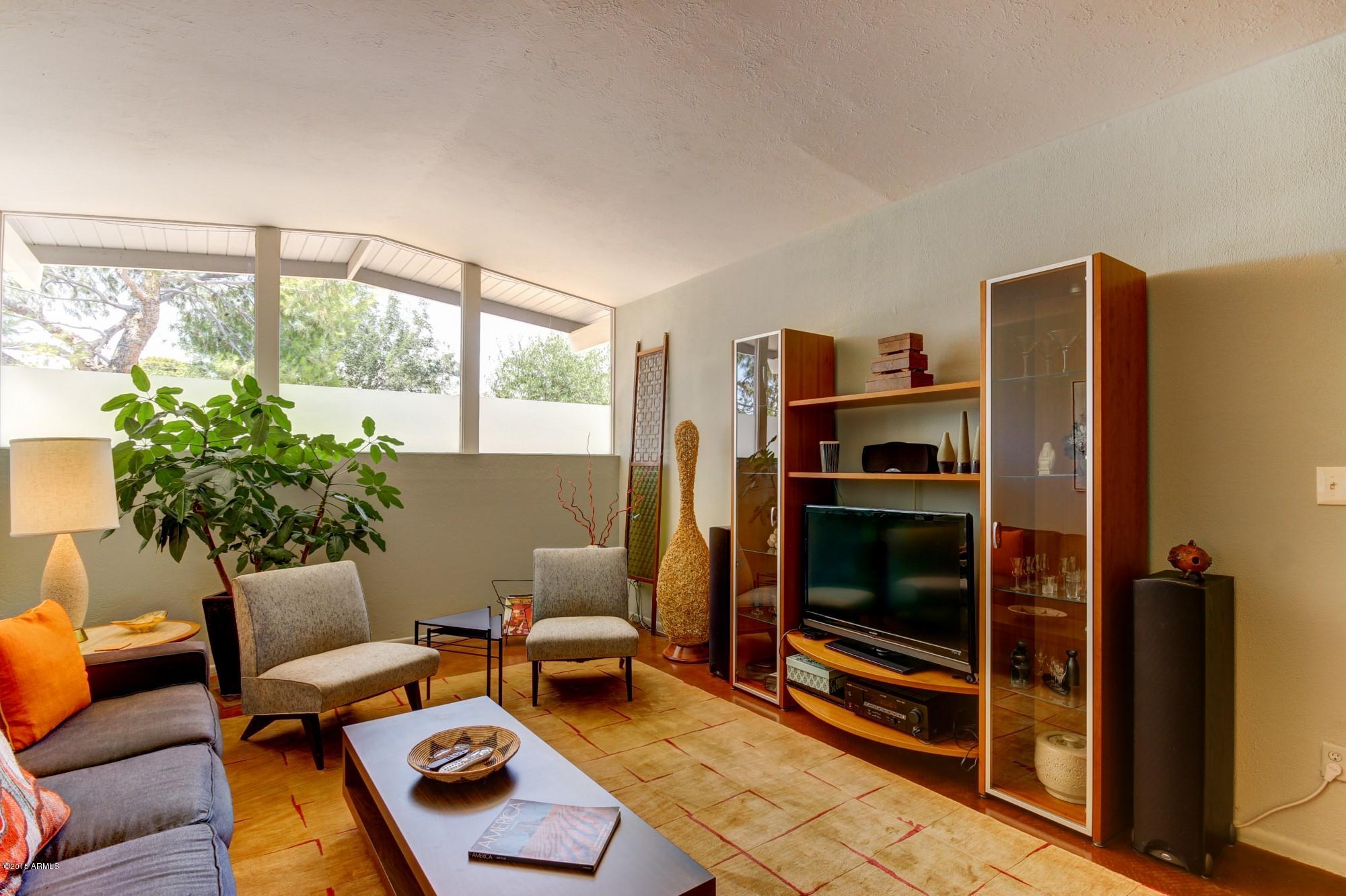4107 East Granada Road Phoenix, AZ 85008 - Photo 22 of 48 Family Room (2)