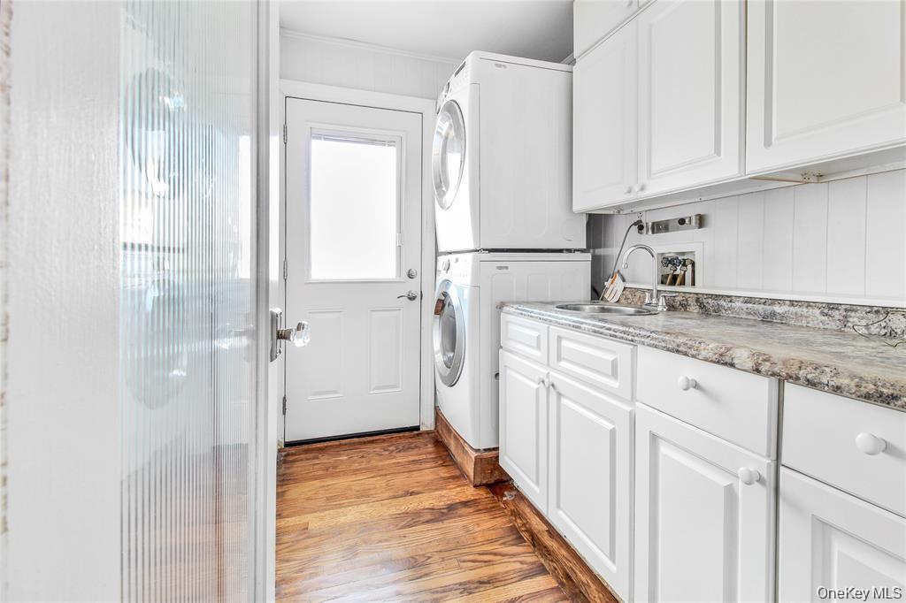 2775 Barbara Road Bellmore, NY 11710 - Photo 16 of 24
