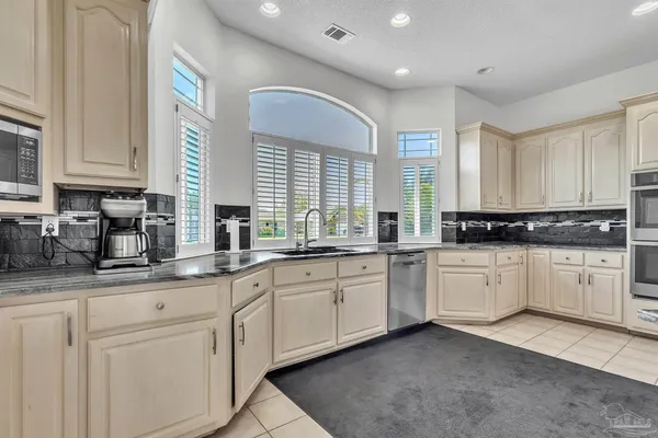 $775,000 | 1 Pueblo Drive, Pensacola, FL 32507