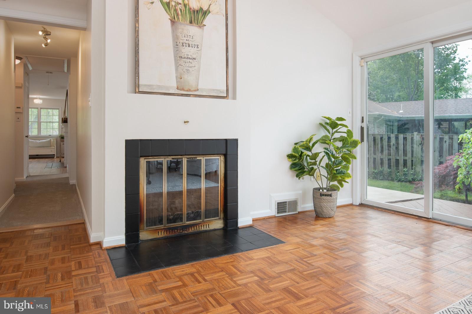 2101 Shenandoah Road Alexandria, VA 22308 - Photo 12 of 44 a view of an entryway with wooden floor