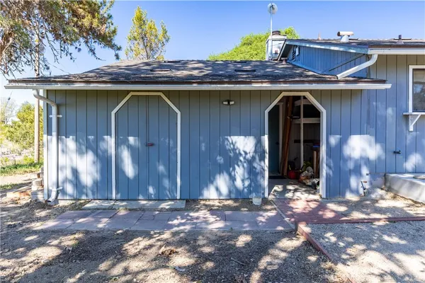 a view of outdoor space