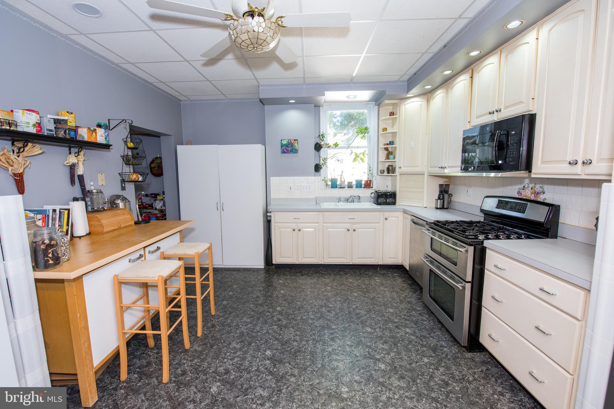 7010 Rising Sun Avenue Philadelphia, PA 19111 - Photo 13 of 53 Gallery Image 13