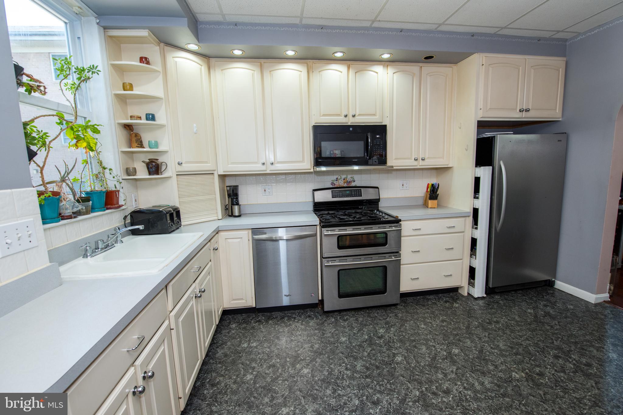 7010 Rising Sun Avenue Philadelphia, PA 19111 - Photo 15 of 53 Gallery Image 15