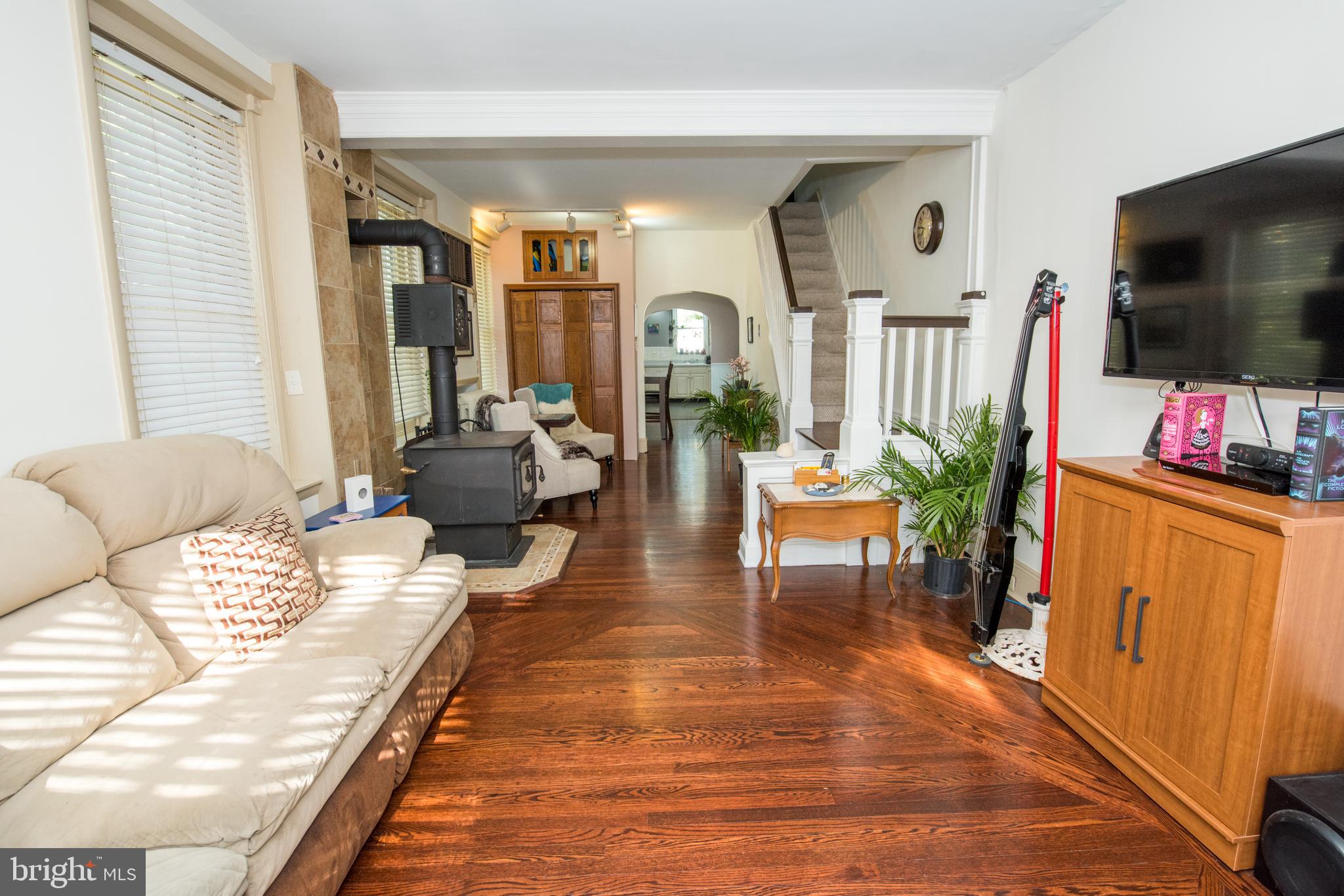 7010 Rising Sun Avenue Philadelphia, PA 19111 - Photo 3 of 53 Gallery Image 3