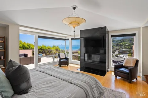 $5,000,000 | 307 North Street, Sausalito, CA 94965