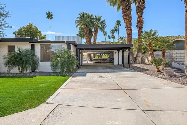 $1,495,000 | 5155 East Bobolink Palm Springs, Palm Springs, CA 92264