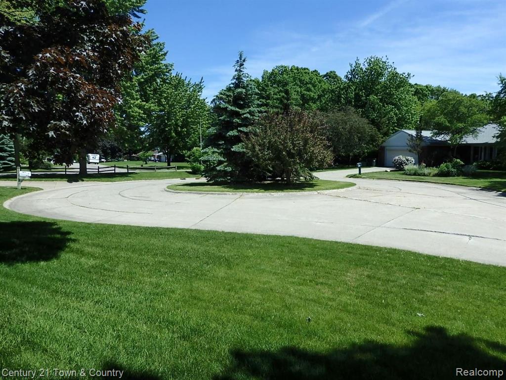 242 Poco Court Rochester Hills, MI 48307 - Photo 45 of 45