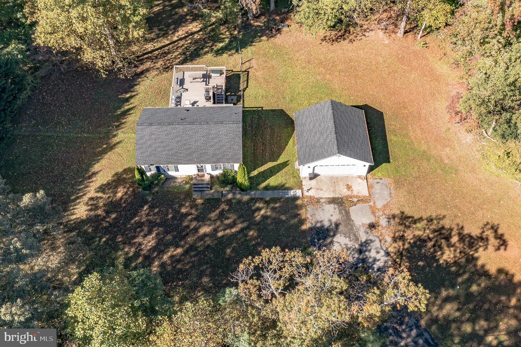 300 Wilson Road Huntingtown, MD 20639 - Photo 2 of 39 New Roof in 2020!