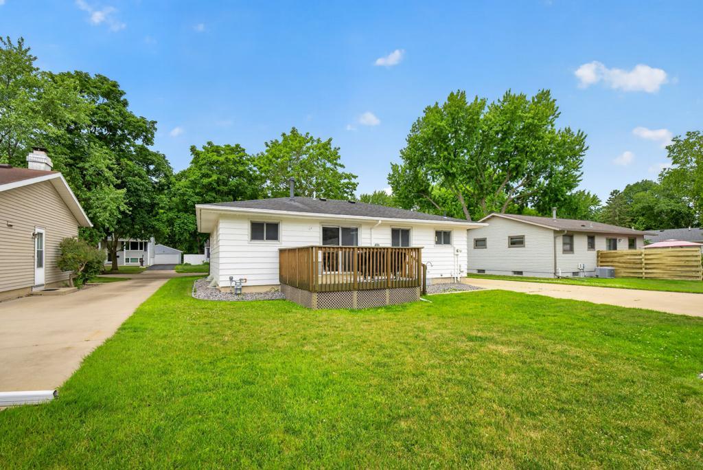 915 16 1/4 Street Southeast Rochester, MN 55904 - Photo 39 of 42