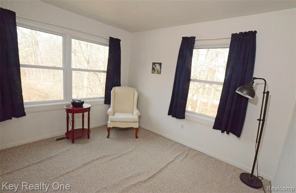930 Little Hill Court Rochester Hills, MI 48307 - Photo 14 of 22