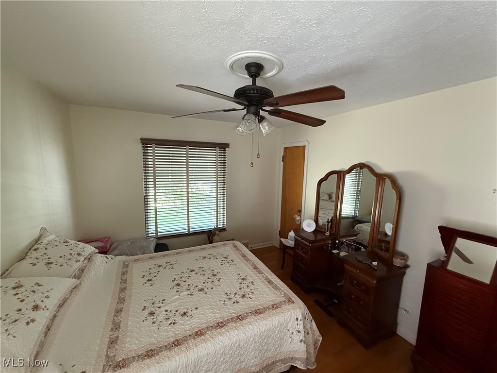 6289 Manchester Road Parma, OH 44129 - Photo 28 of 46