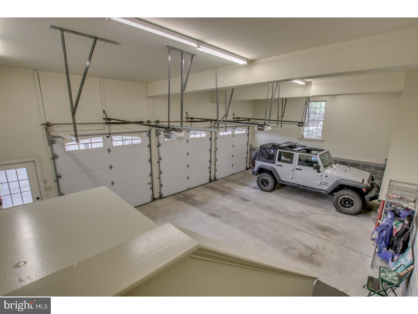 4165 Curly Hill Road Doylestown, PA 18902 - Photo 24 of 25 Garage