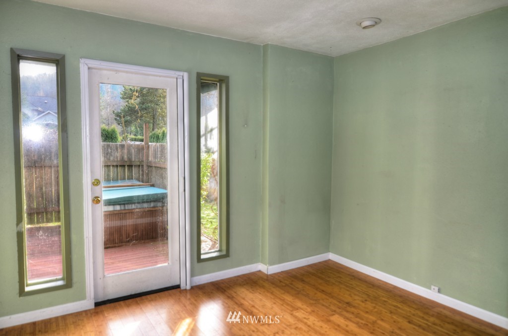 17017 Southeast Jones Road Renton, WA 98058 - Photo 12 of 25