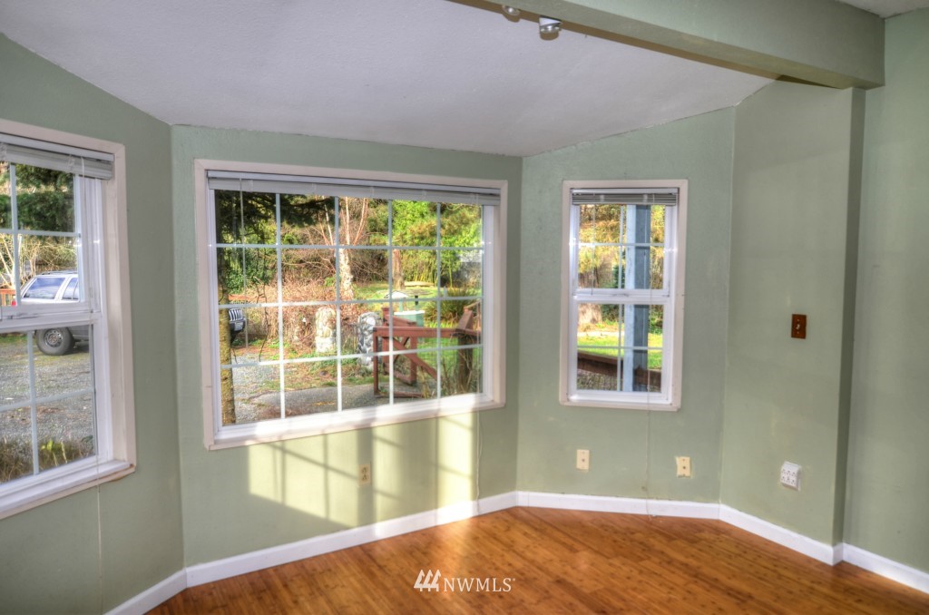 17017 Southeast Jones Road Renton, WA 98058 - Photo 16 of 25