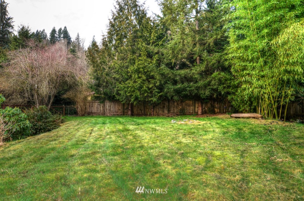 17017 Southeast Jones Road Renton, WA 98058 - Photo 5 of 25