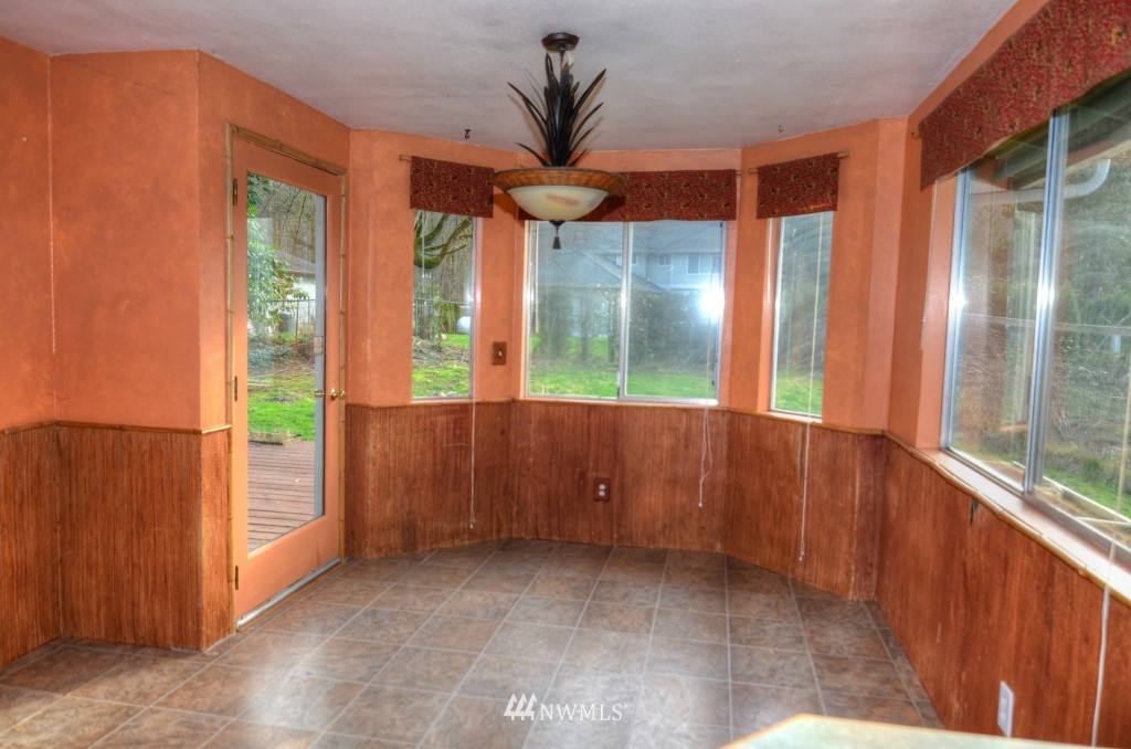 17017 Southeast Jones Road Renton, WA 98058 - Photo 10 of 25