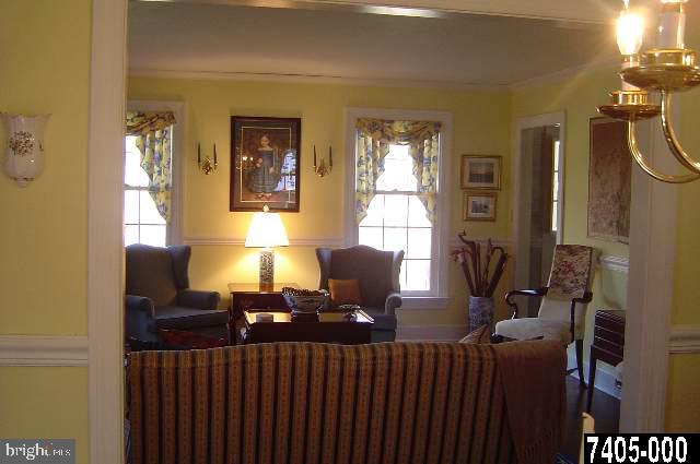 810 Kendale Road Red Lion, PA 17356 - Photo 4 of 9 Gallery Image 4